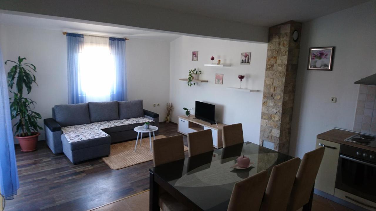 Apartman Vuleta Ражанац Экстерьер фото